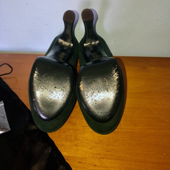 Yves Saint Laurent Palais platform suede pumps